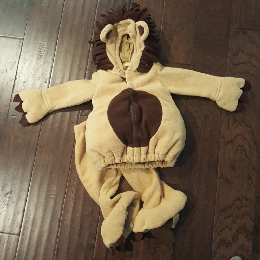 Old Navy Lion Costume 18-24 months